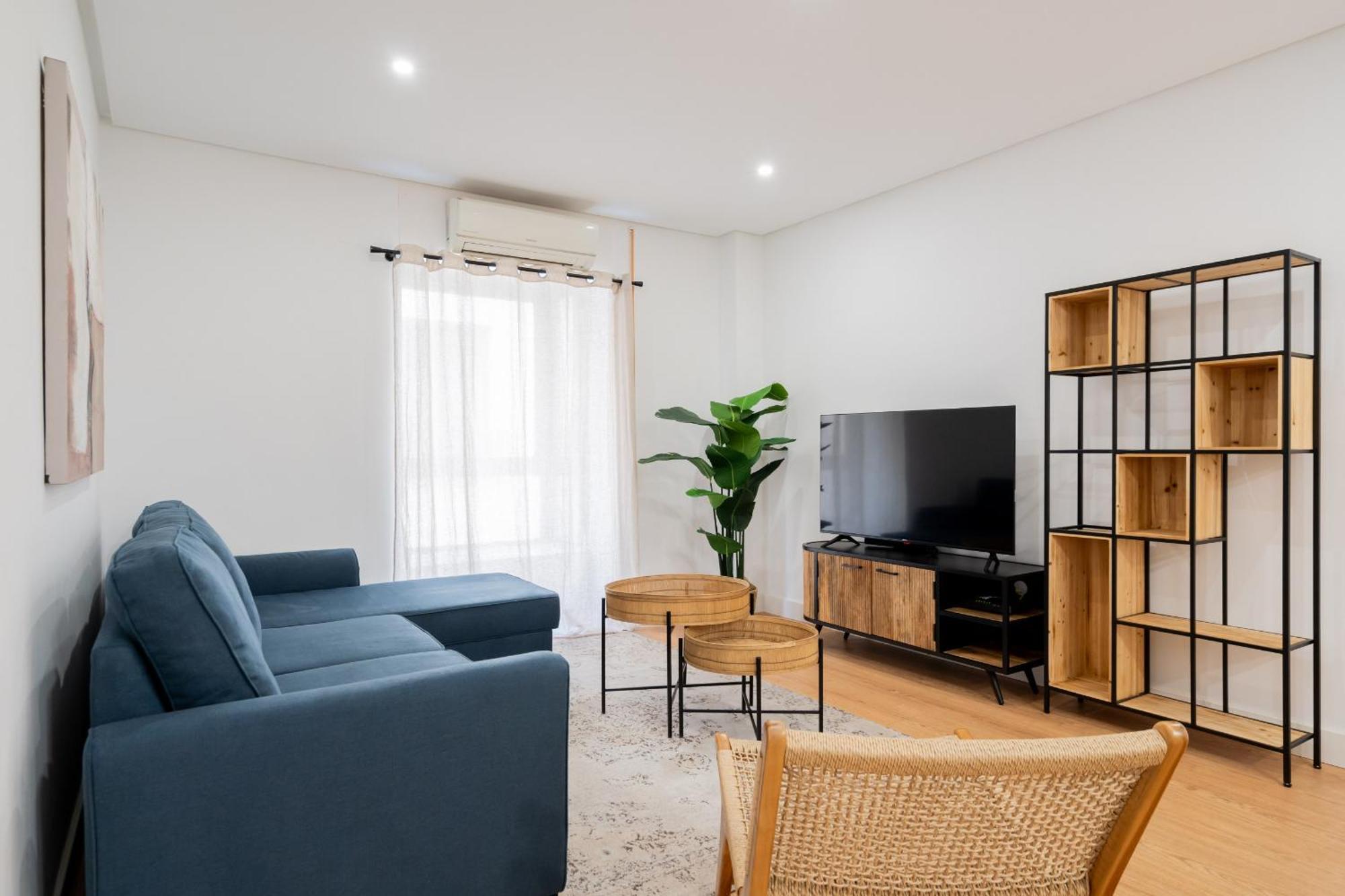 Apartamento Reformado En La Gran Via Alquiler Temporal Madrid Extérieur photo